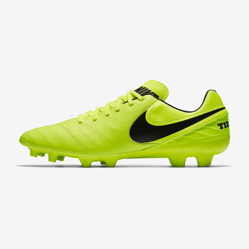 Бутсы Nike tiempo SG