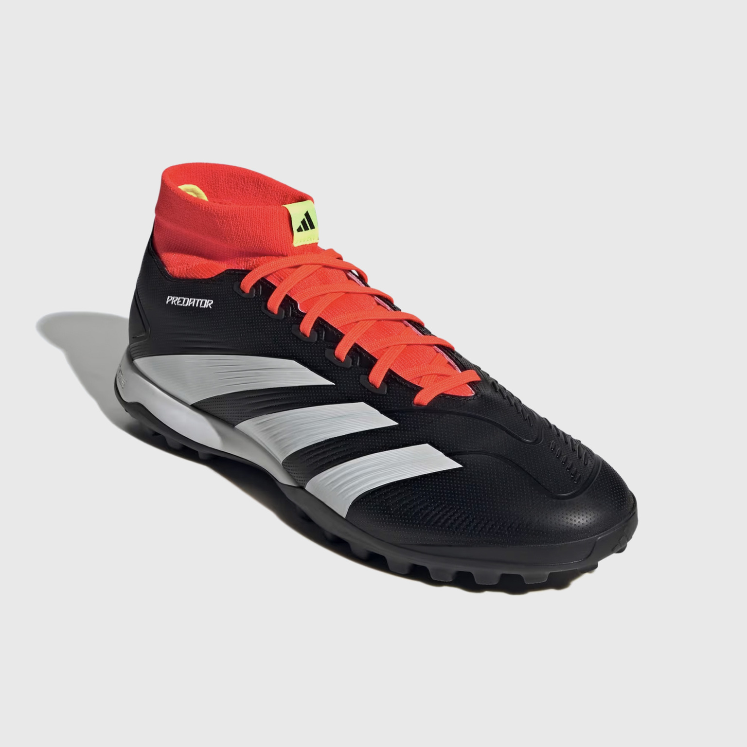 Шиповки Adidas Predator League TF IG7718