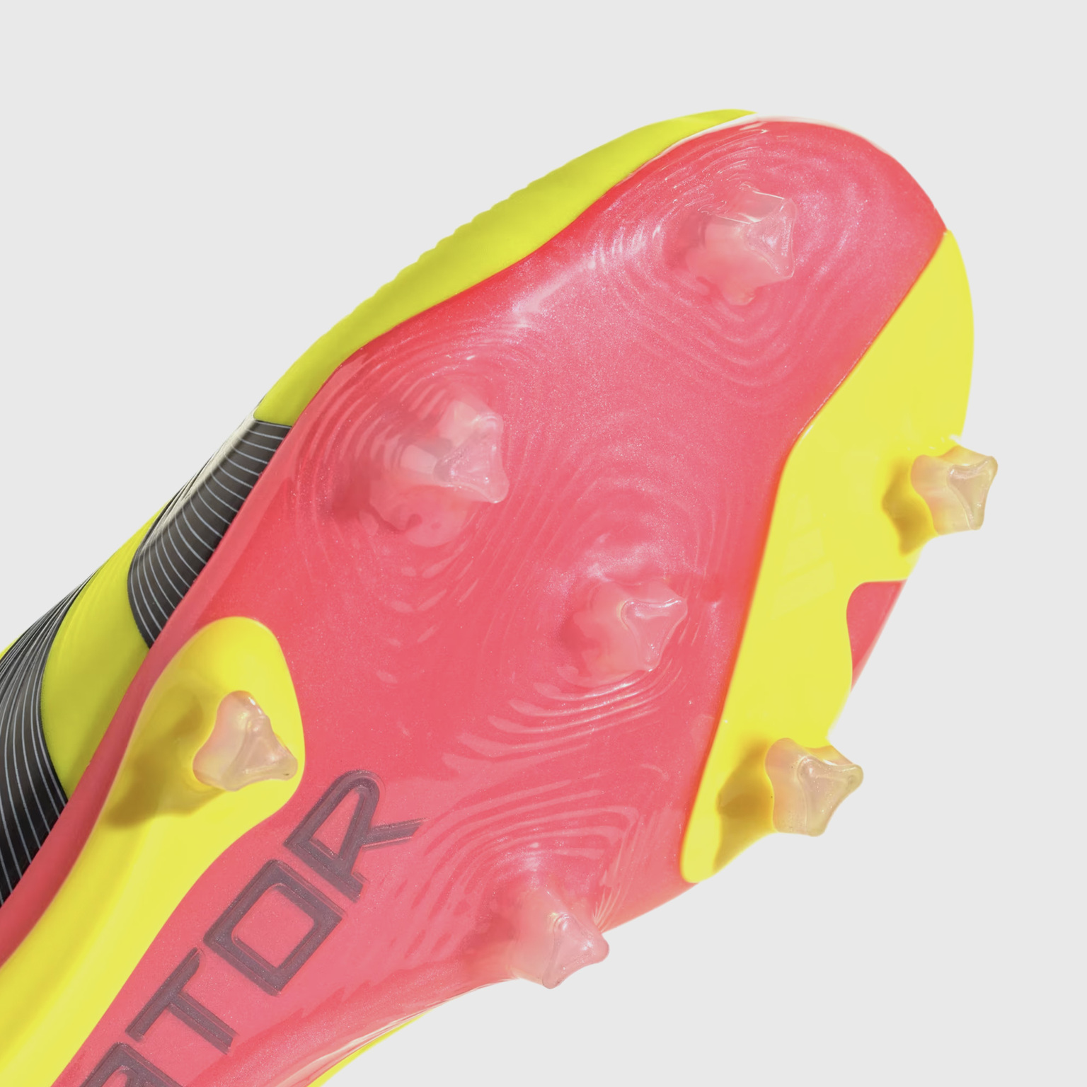 Бутсы Adidas Predator Pro FG IG7776