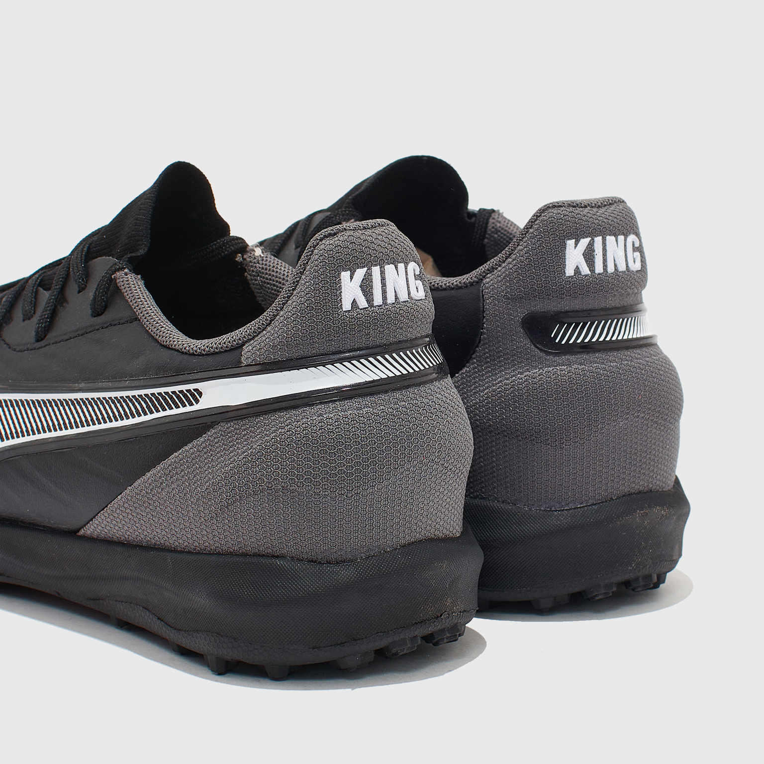 Шиповки детские Puma King Match TT 10805001