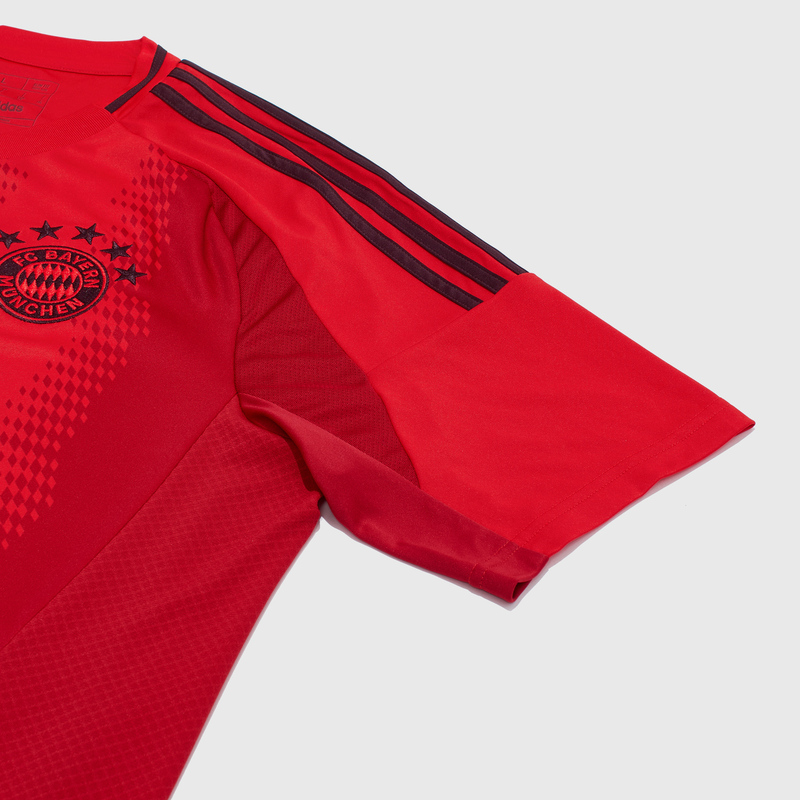 Футболка игровая домашняя Adidas Bayern сезон 2024/25