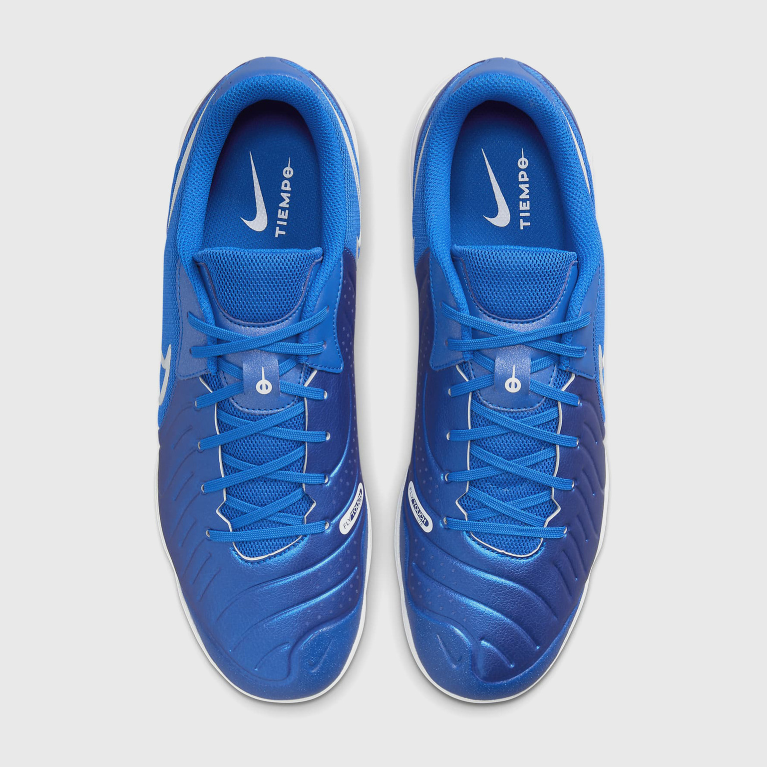 Футзалки Nike Legend 10 Academy IC DV4341-400