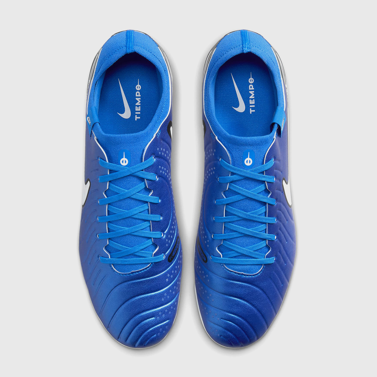 Бутсы Nike Legend 10 Pro FG DV4333-400