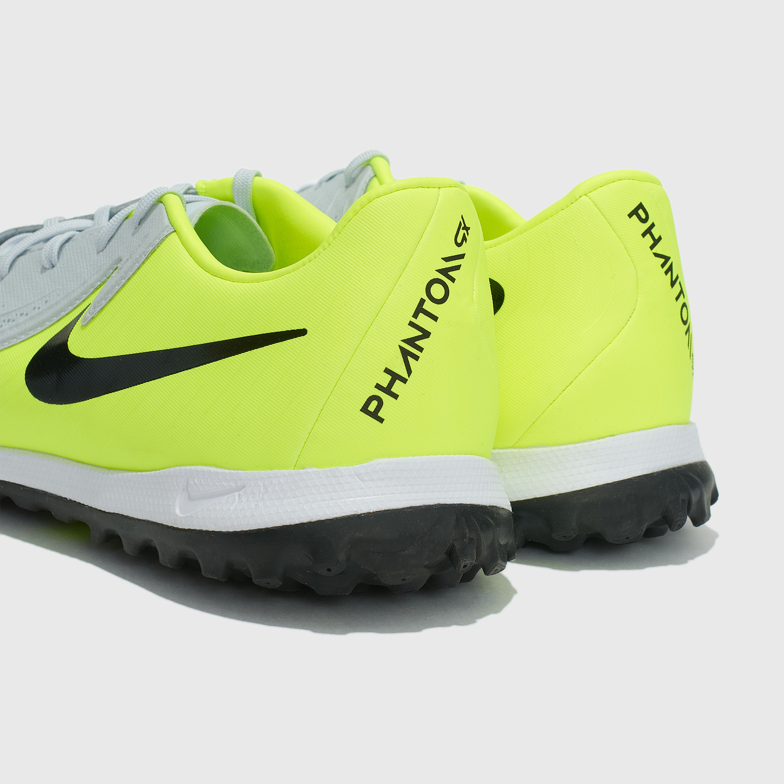 Шиповки Nike Phantom GX II Academy TF FJ2577-003