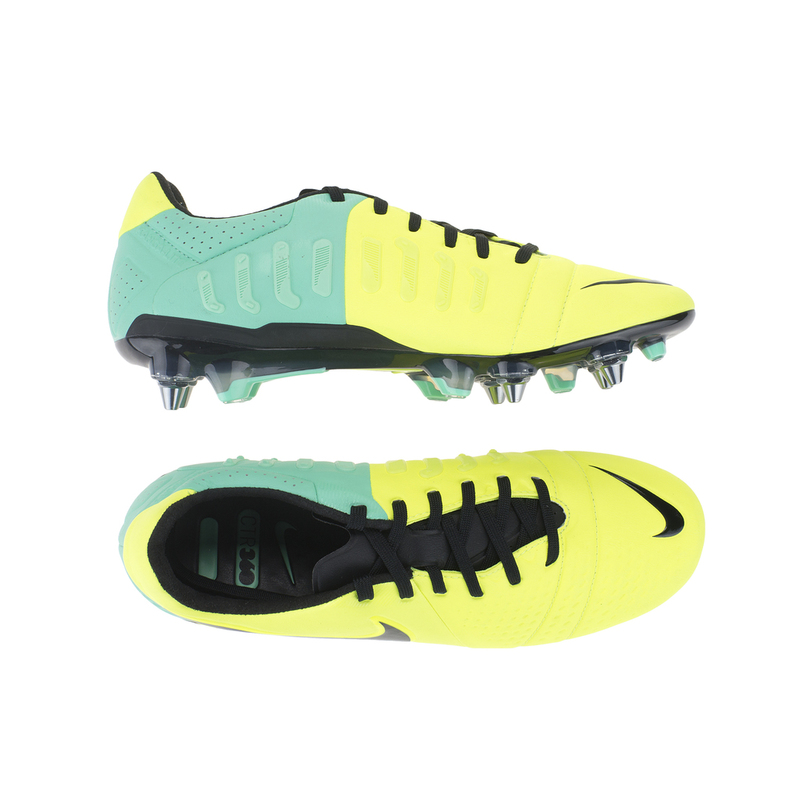 Nike CTR 360 Maestri III SG PRO 525158 703 Footballstore